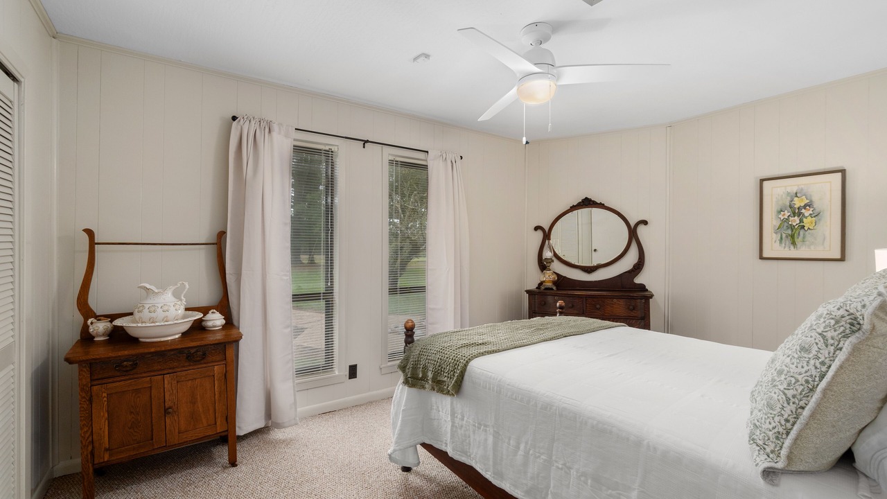 Photo of Bedroom in Hattiesburg