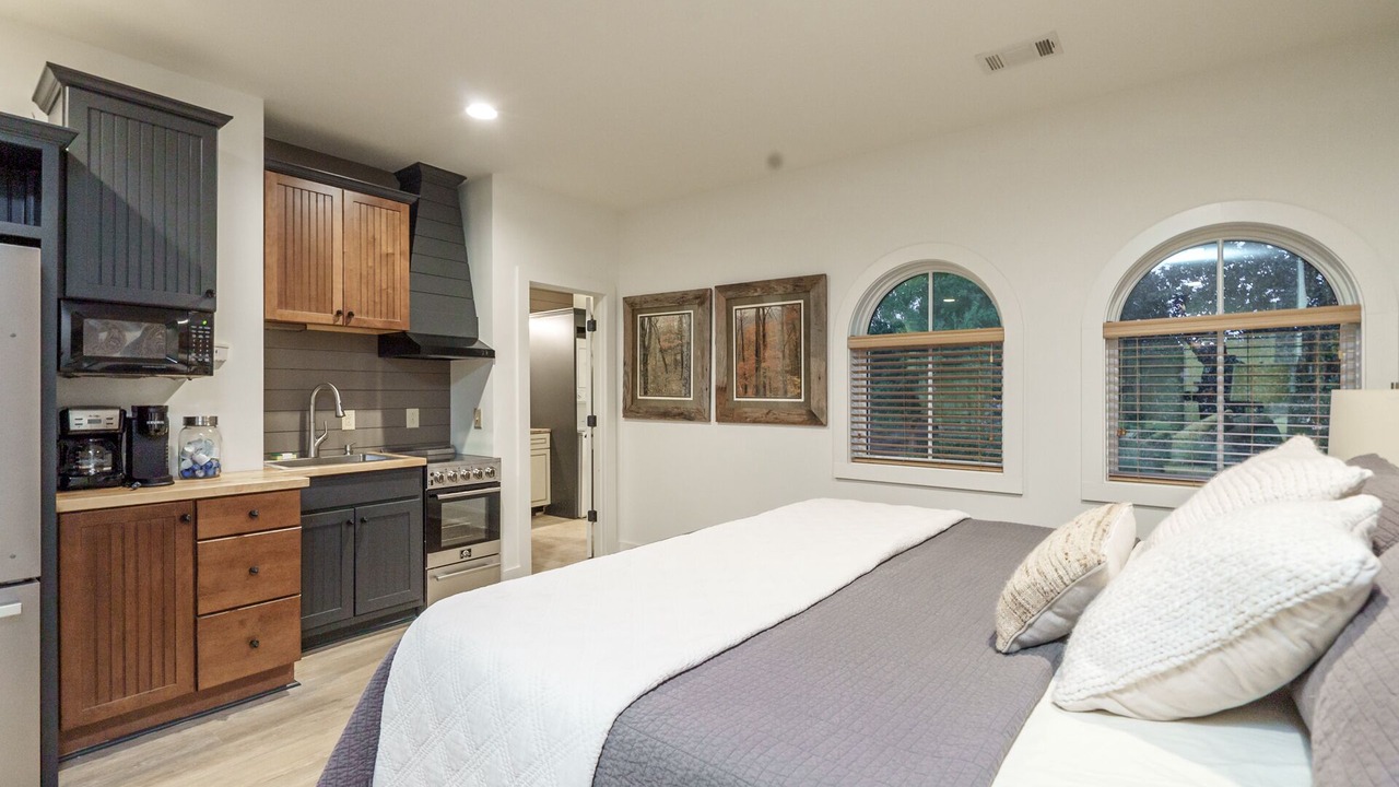 Photo of Bedroom in Eatonton