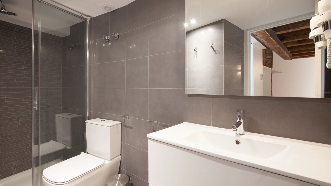 Photo of Bathroom in El Born