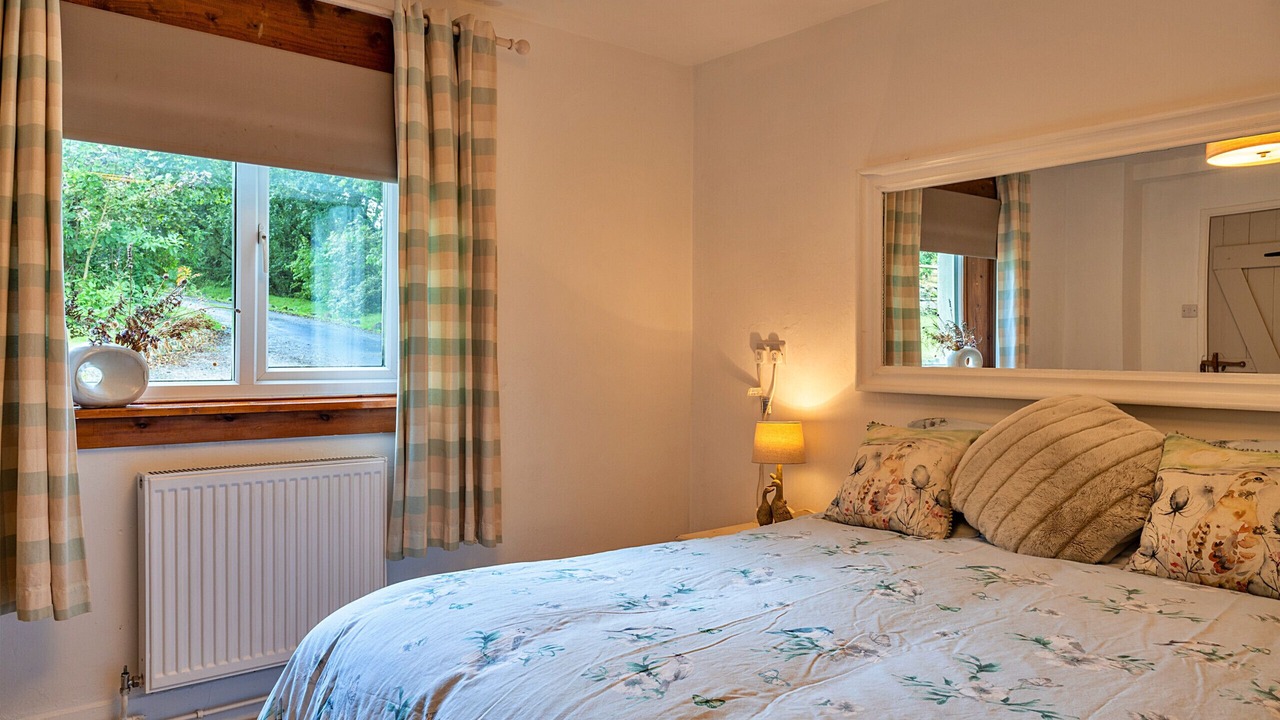 Photo of Bedroom in East Portlemouth