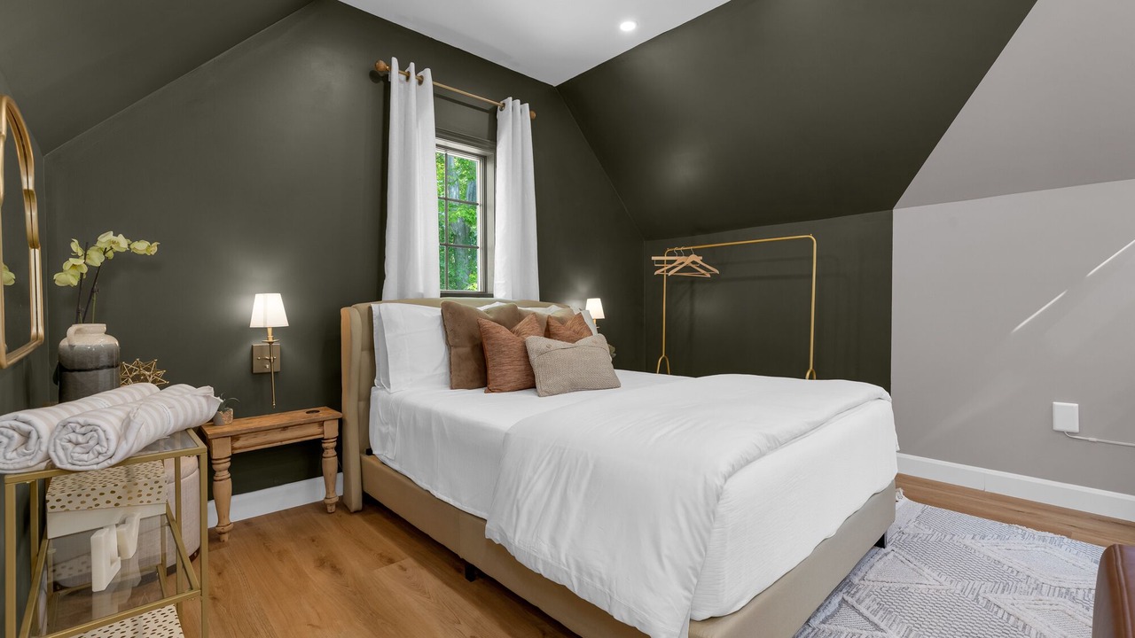 Photo of Bedroom in Fort Erie