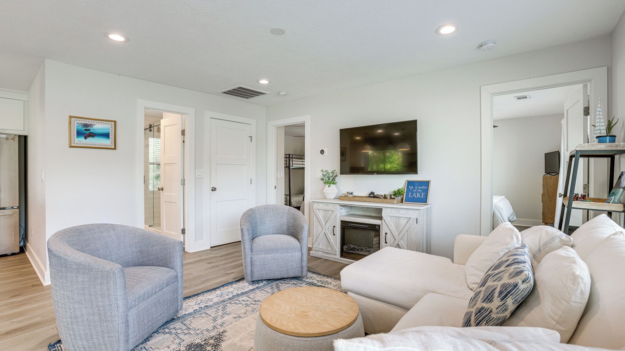 Photo of Livingroom in Blue Bell Estates