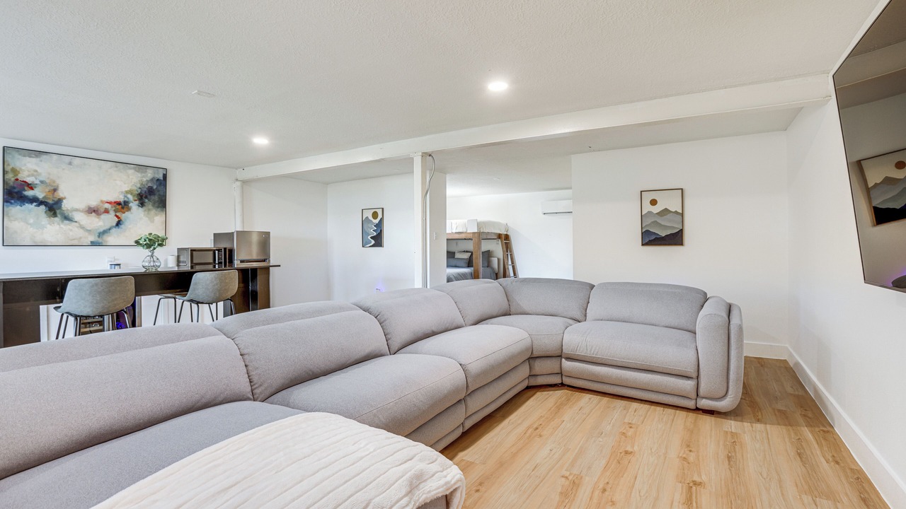 Photo of Livingroom in Blue Bell Estates