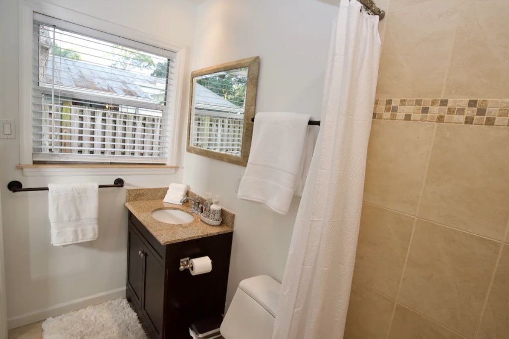 Photo of Bathroom in Arlington Park