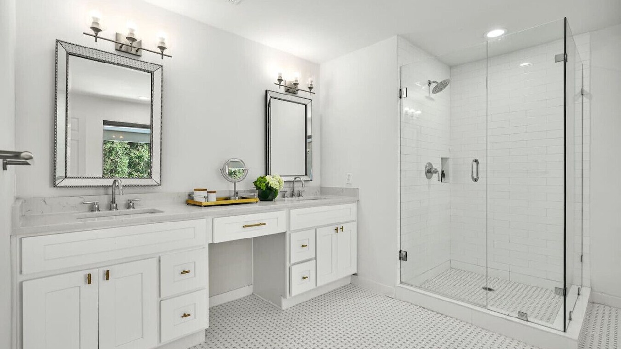 Photo of Bathroom in Jester Estates