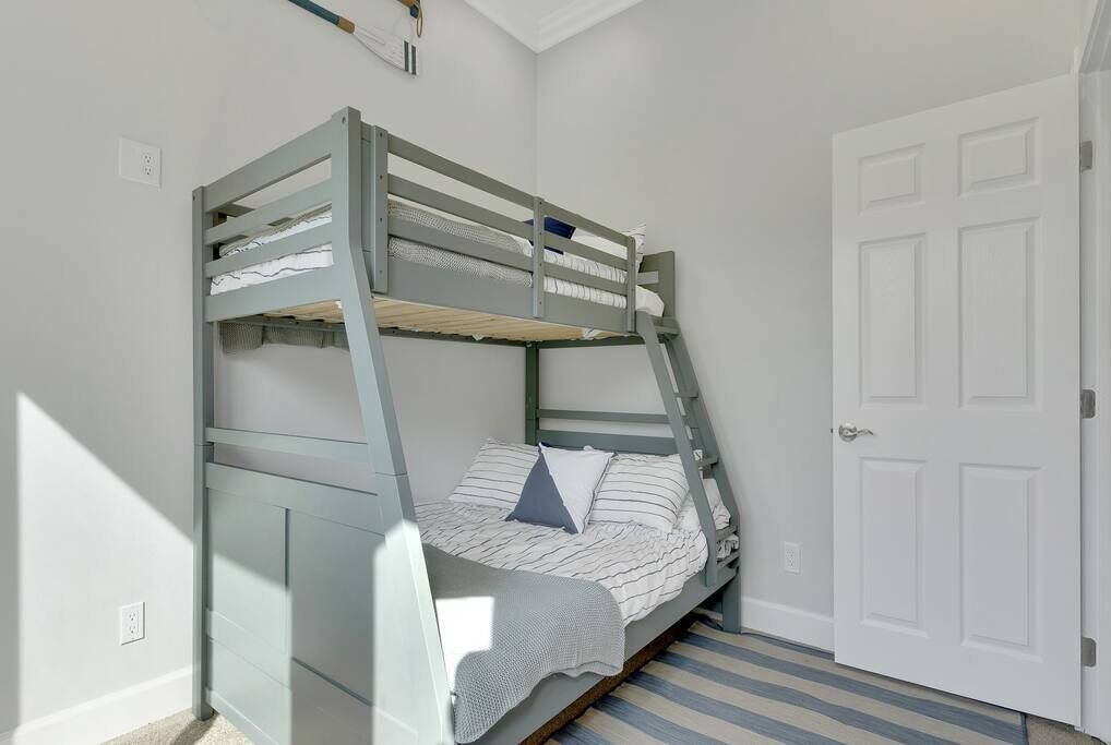 Photo of Bedroom in Lakeside