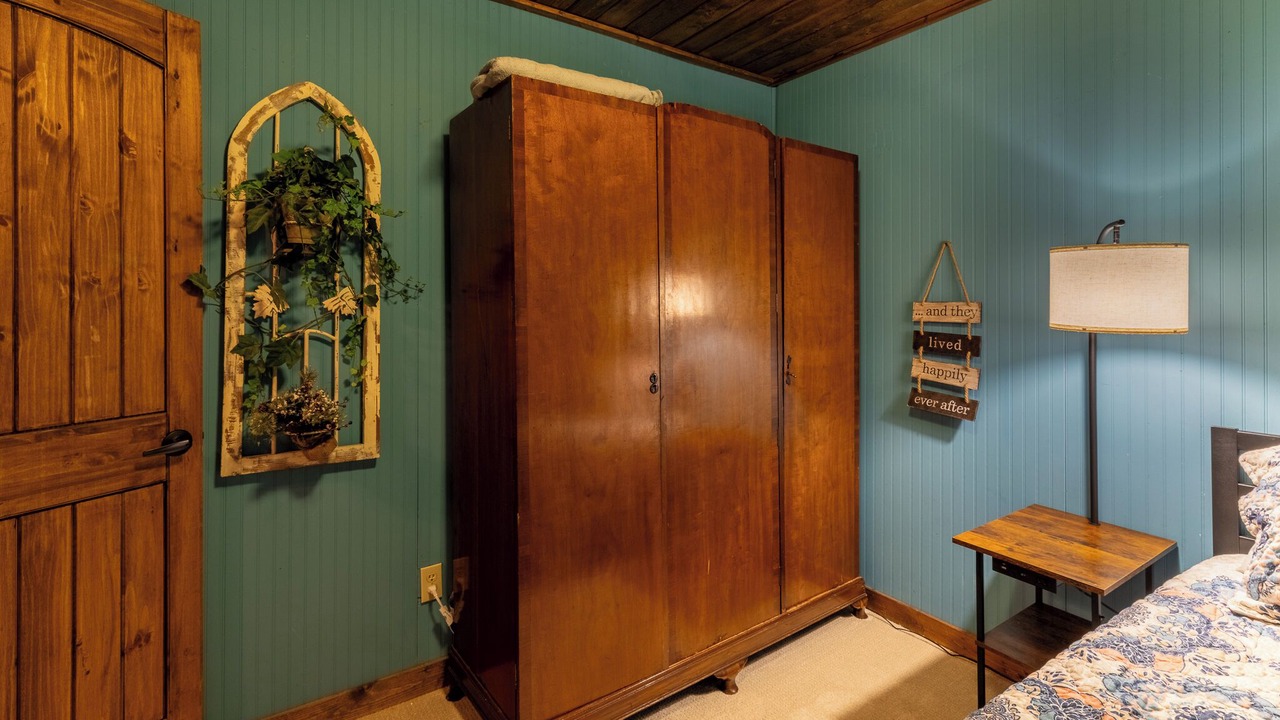 Photo of Bedroom in Higden