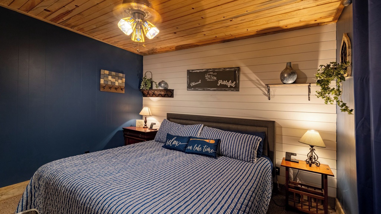 Photo of Bedroom in Higden