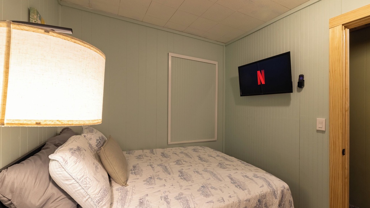 Photo of Bedroom in Higden
