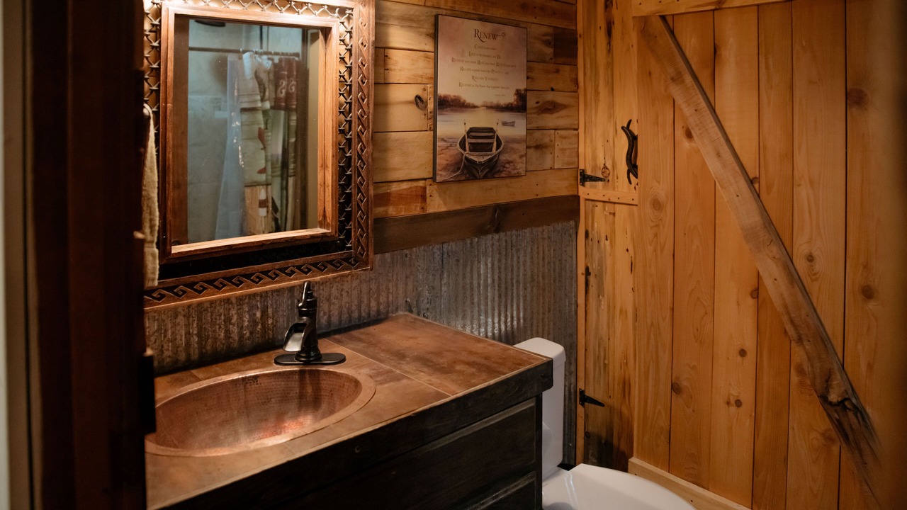Photo of Bathroom in Higden