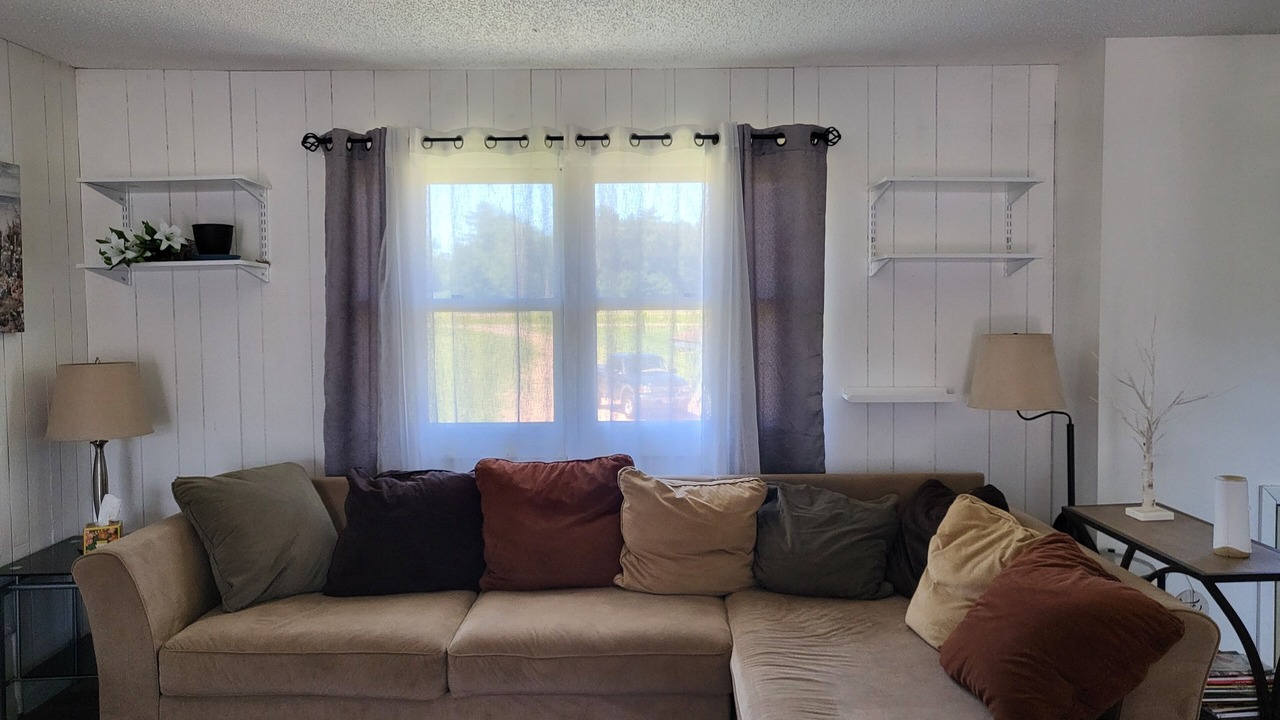 Photo of Livingroom in Tomahawk