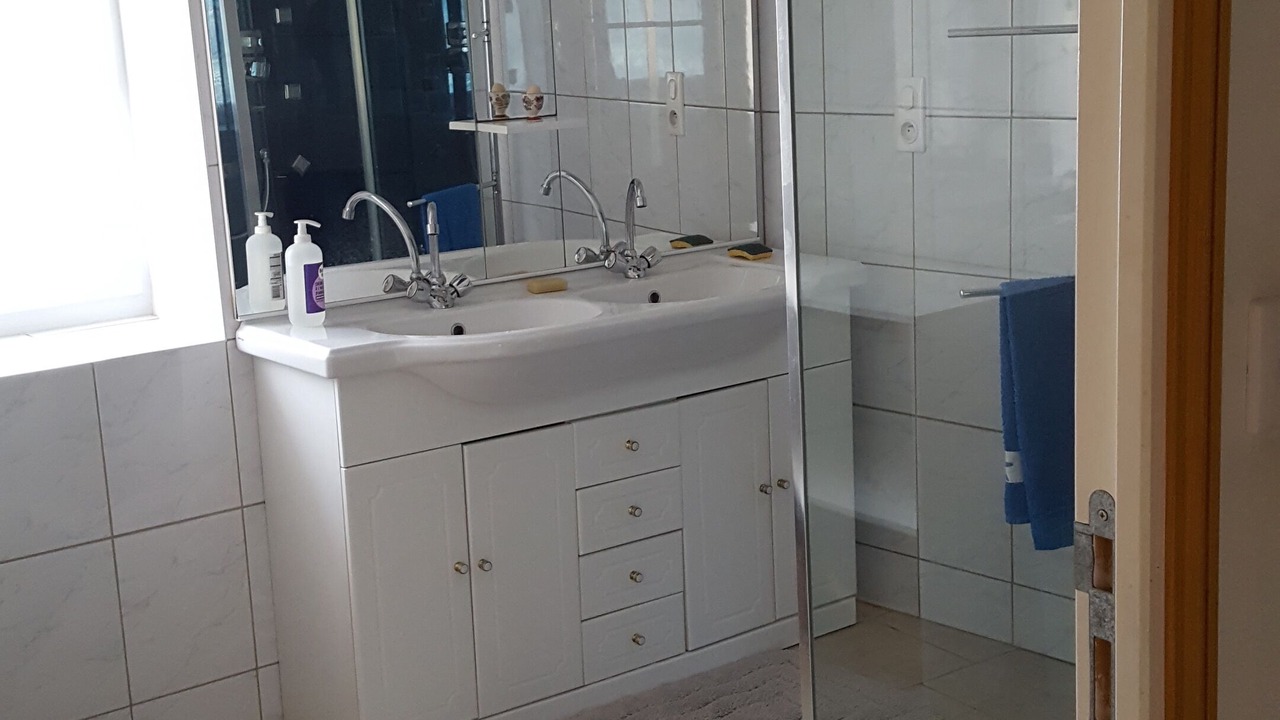 Photo of Bathroom in Montalembert