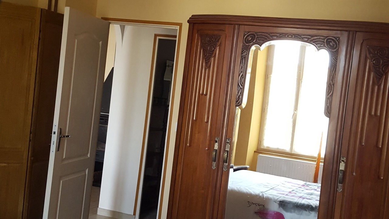 Photo of Bedroom in Montalembert
