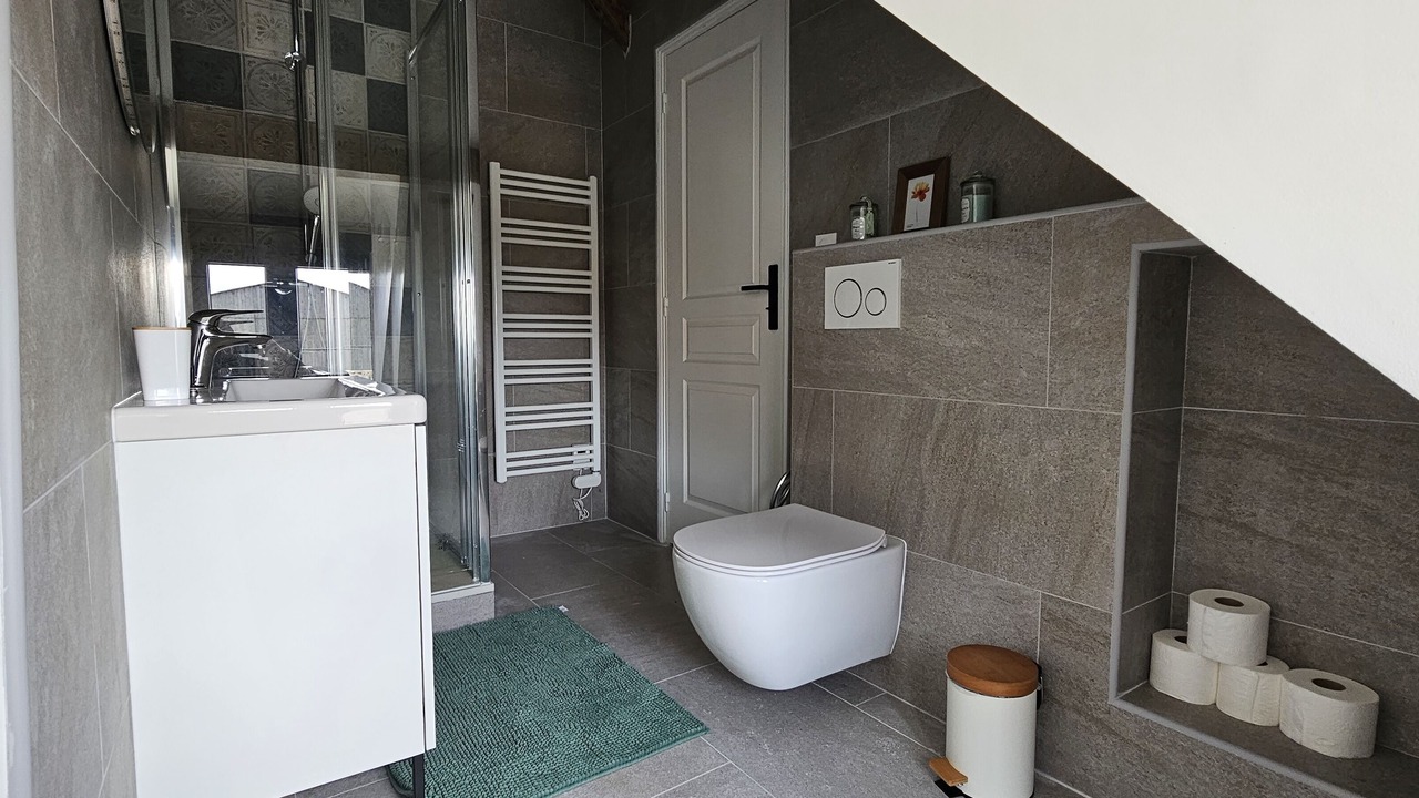 Photo of Bathroom in Saint-Remy-Blanzy