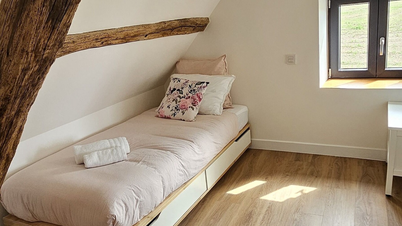 Photo of Bedroom in Saint-Remy-Blanzy
