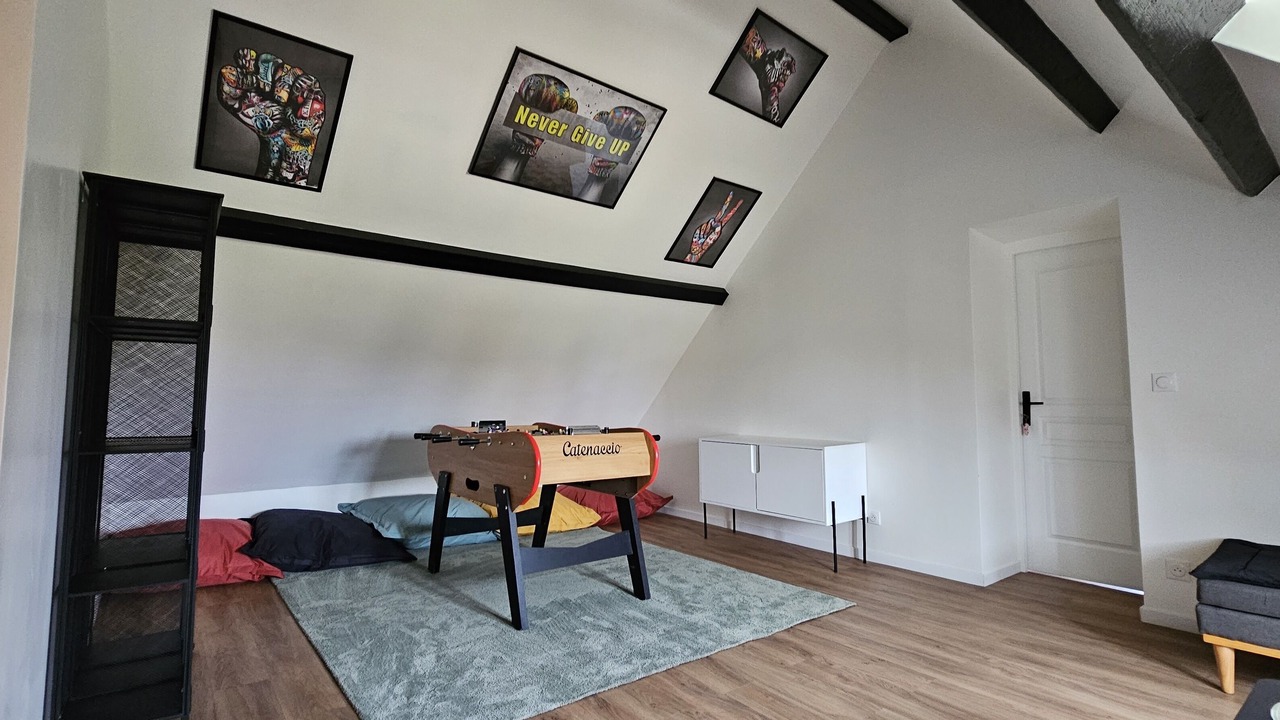Photo of Bedroom in Saint-Remy-Blanzy