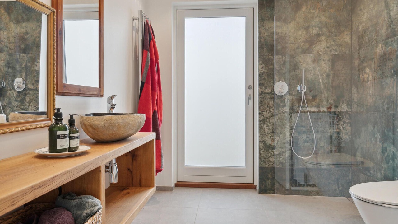 Photo of Bathroom in Trans