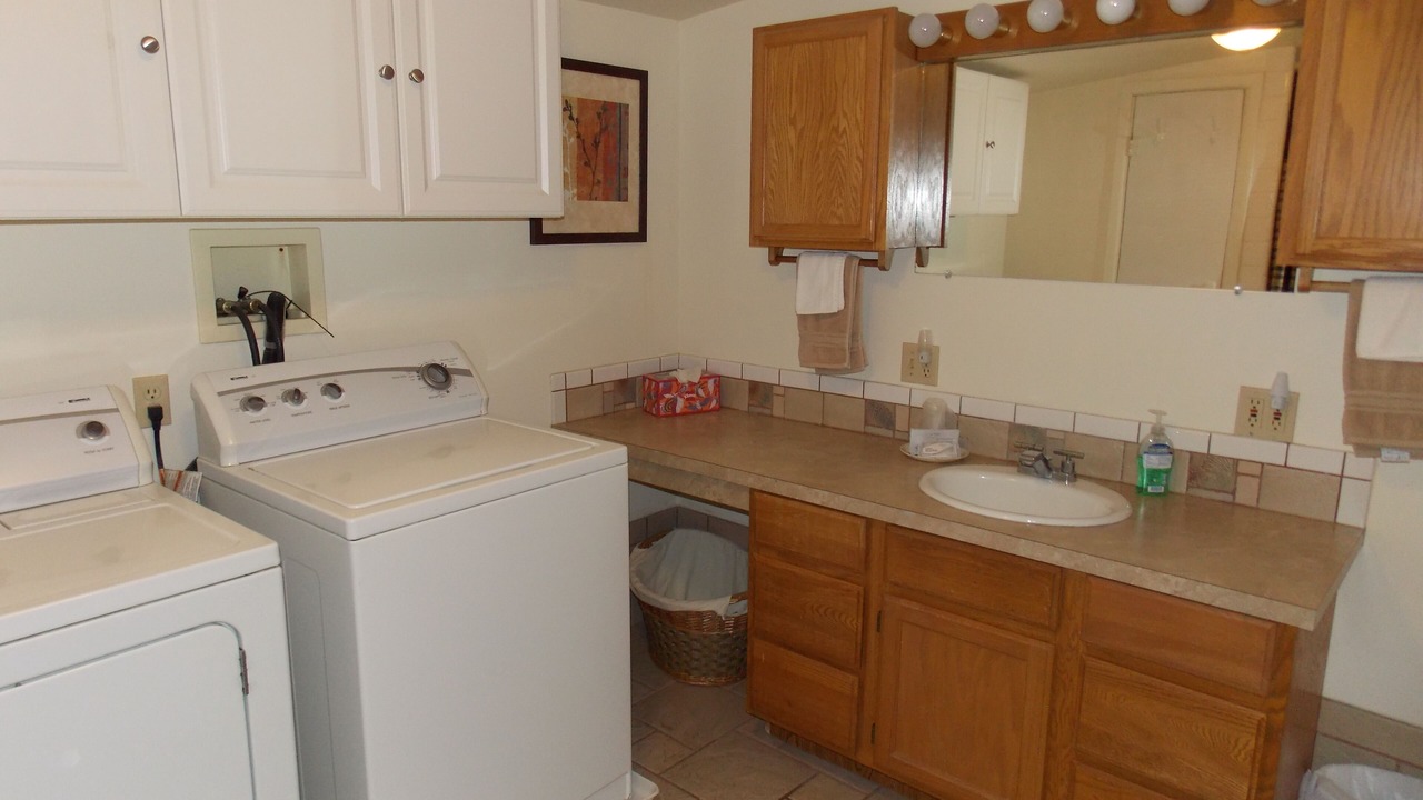 Photo of Bathroom in West Yellowstone