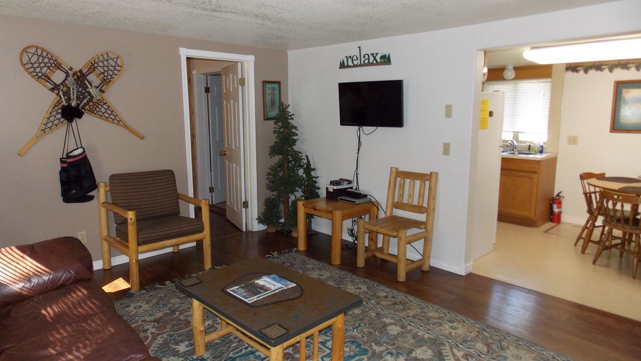 Photo of Livingroom in West Yellowstone