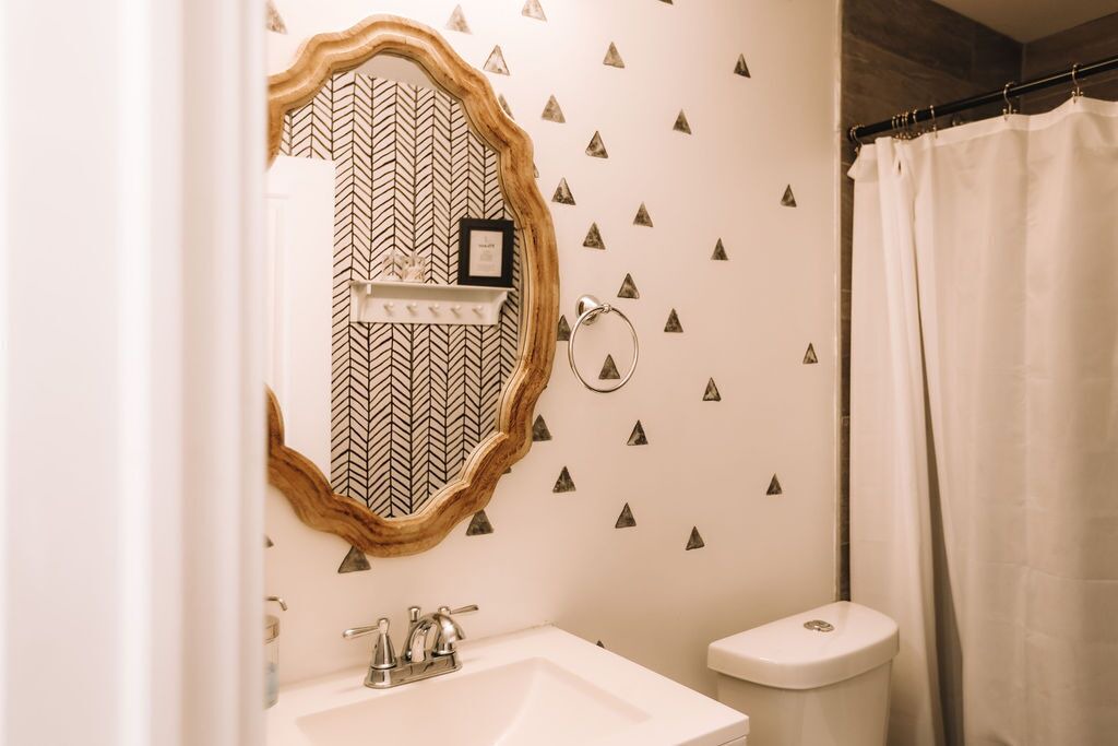 Photo of Bathroom in Norris Square