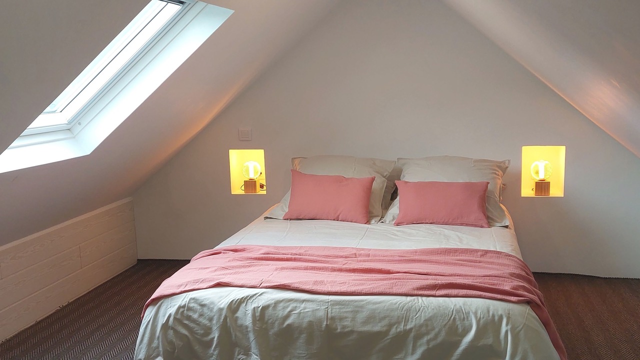 Photo of Bedroom in Locronan