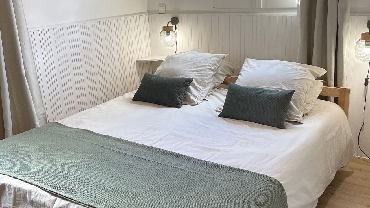 Photo of Bedroom in Locronan