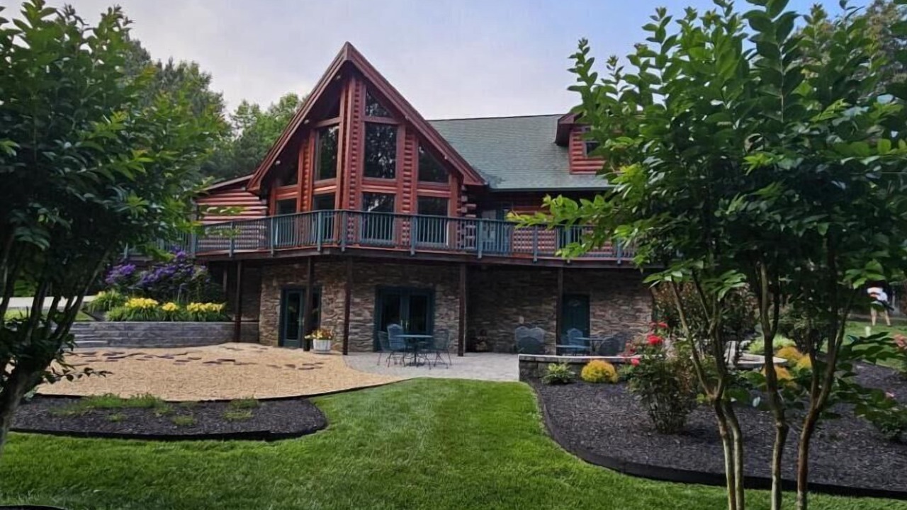 Photo of Others in Quinton