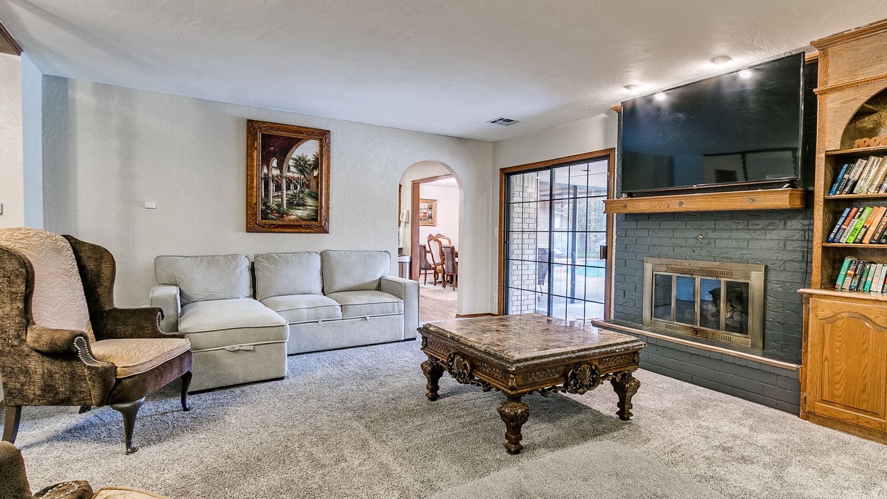 Photo of Livingroom in South Oklahoma City