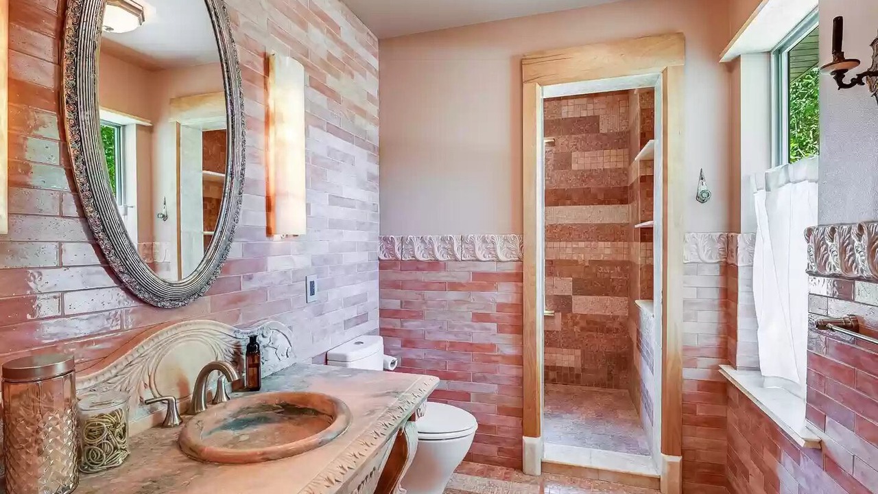 Photo of Bathroom in Blanco