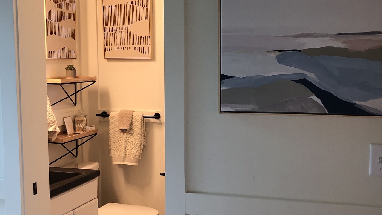 Photo of Bathroom in Northwest Quadrant