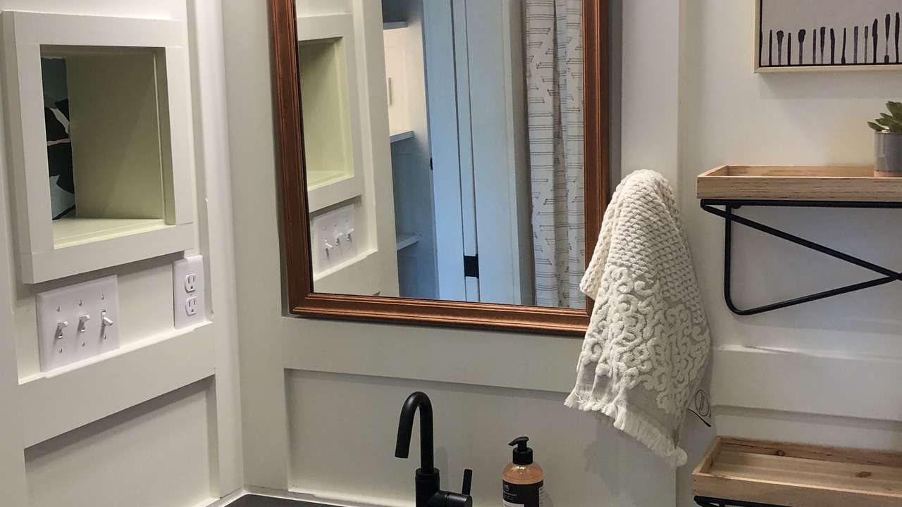 Photo of Bathroom in Northwest Quadrant