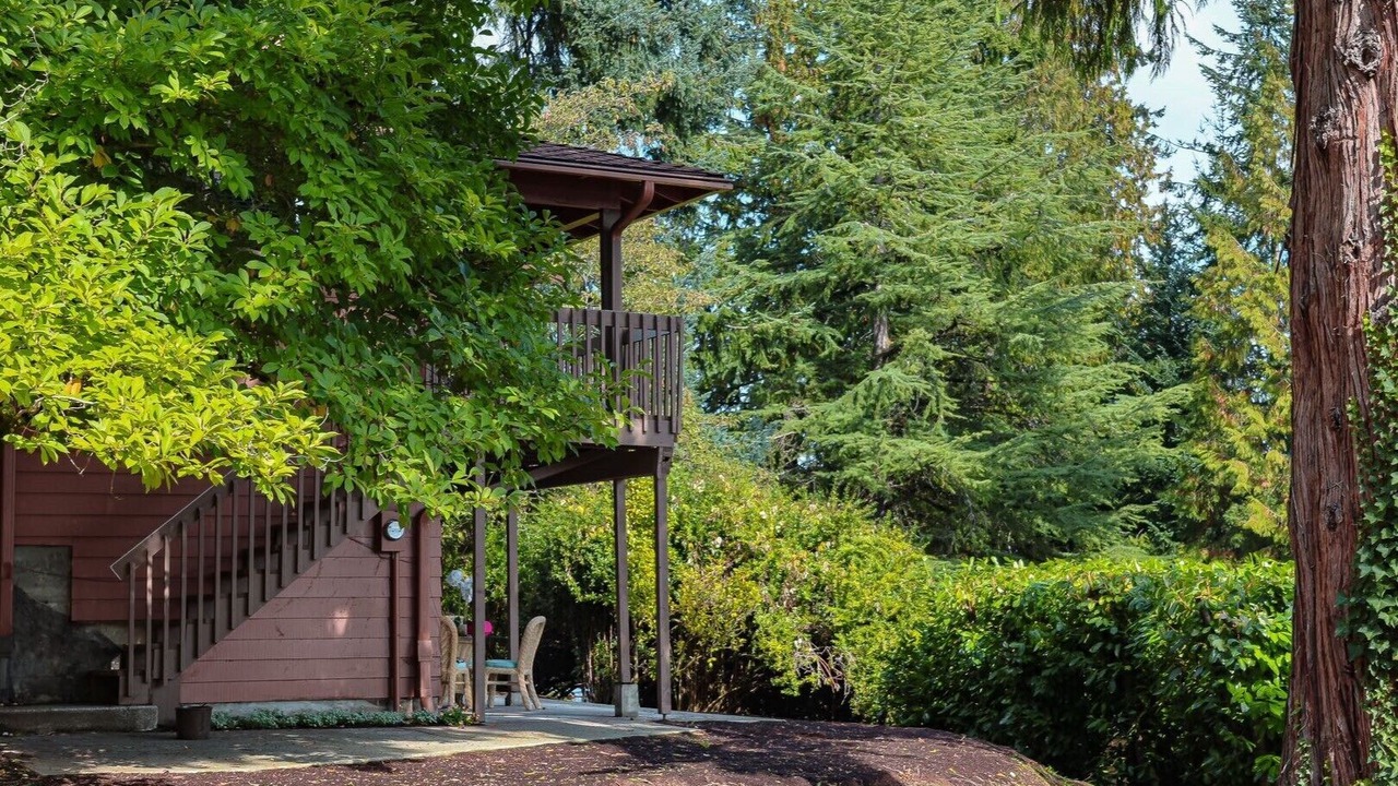 Photo of Outdoor in East Lake Hills