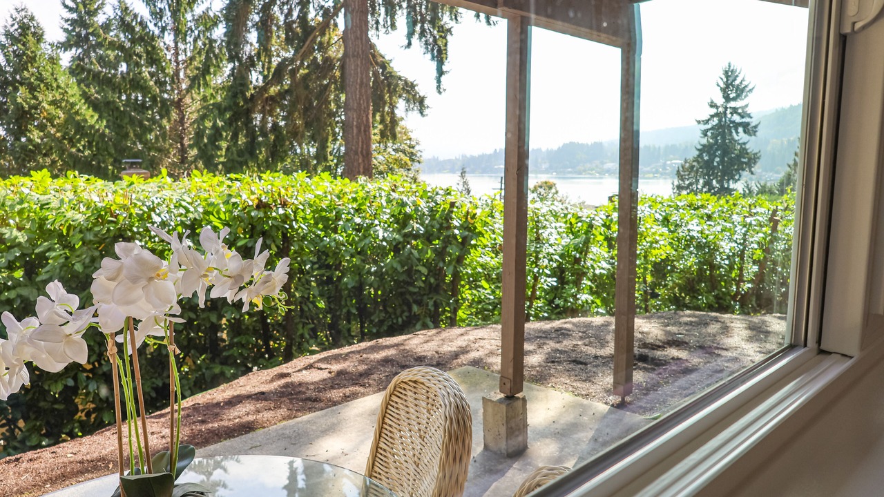 Photo of Others in East Lake Hills