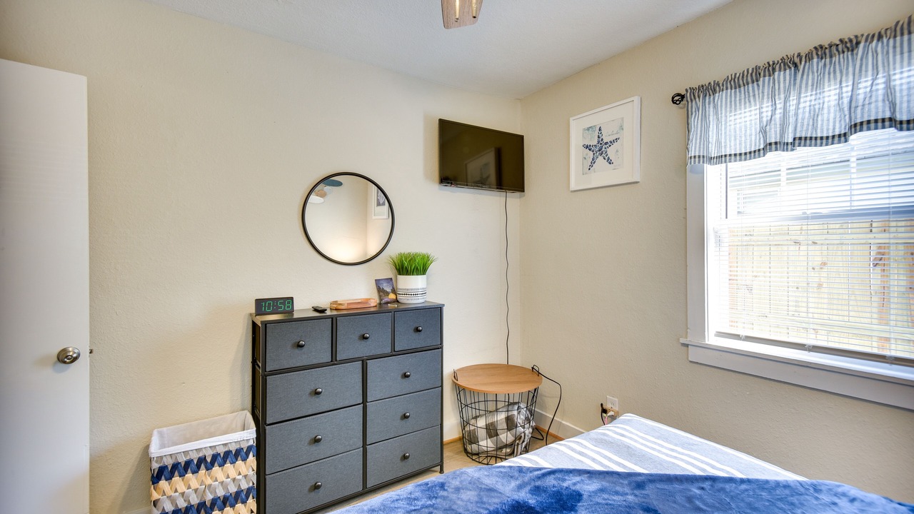 Photo of Bedroom in Buckroe Beach