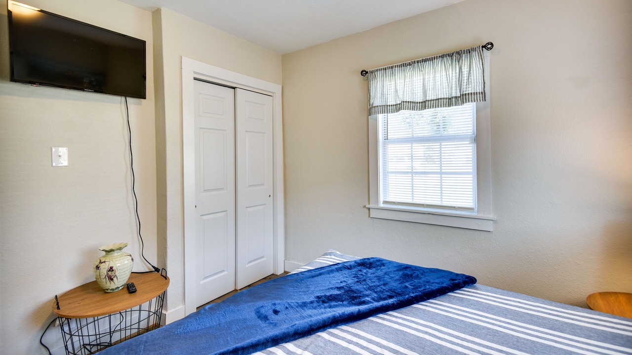 Photo of Bedroom in Buckroe Beach