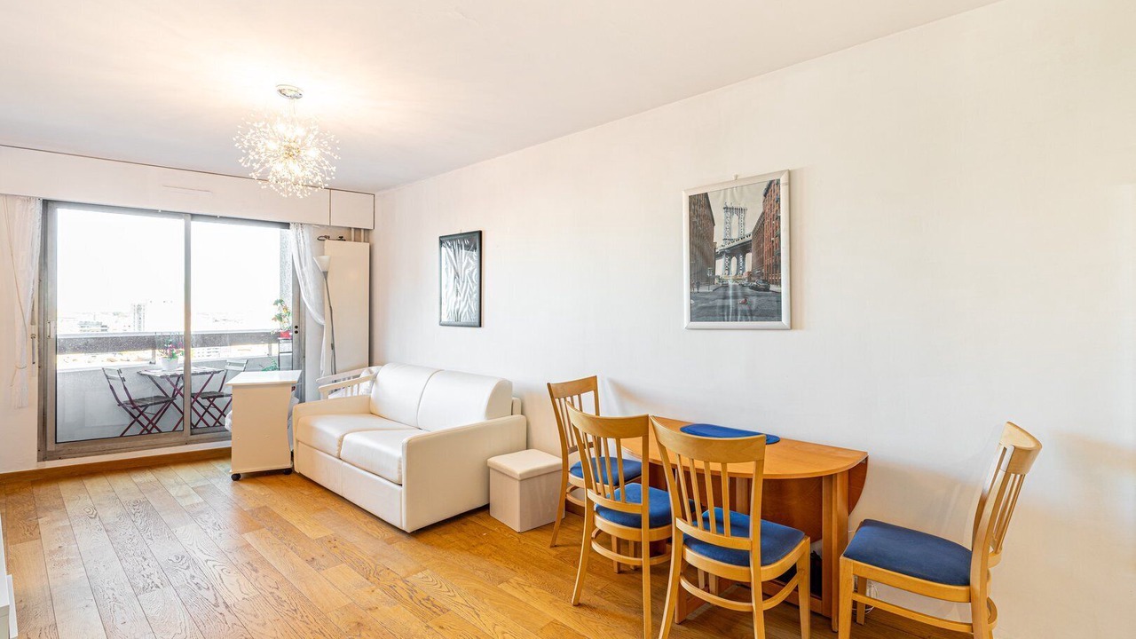 Photo of Livingroom in 13th Arrondissement