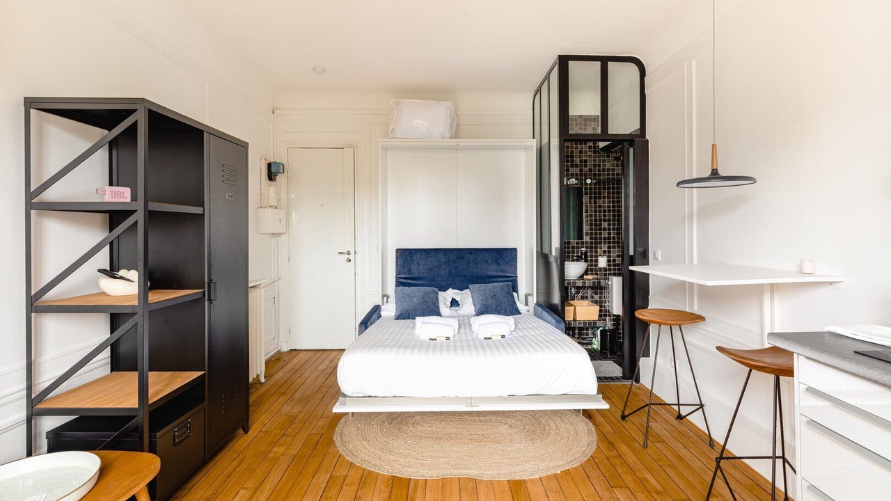 Photo of Bedroom in Clignancourt
