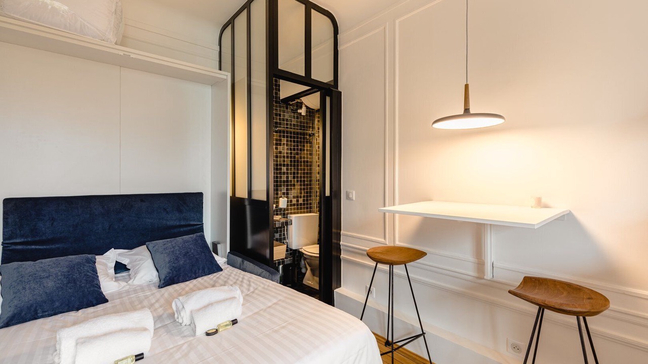 Photo of Bedroom in Clignancourt