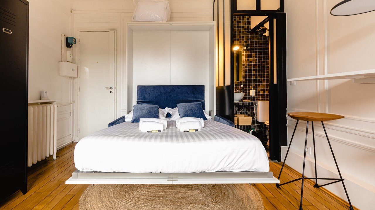 Photo of Bedroom in Clignancourt