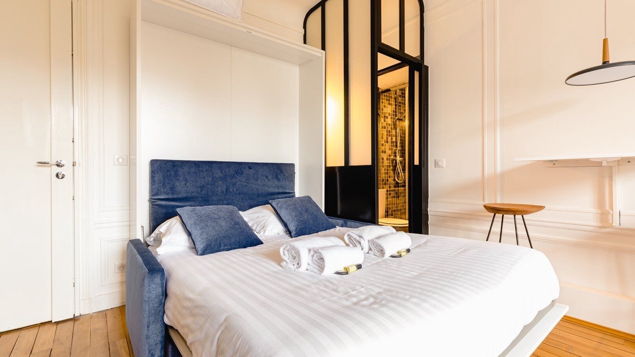 Photo of Bedroom in Clignancourt