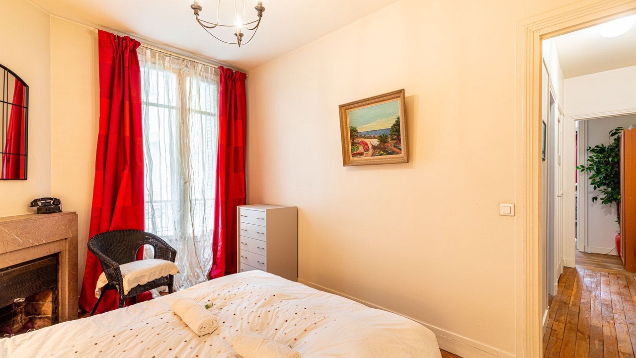 Photo of Bedroom in Prince–Marmottan
