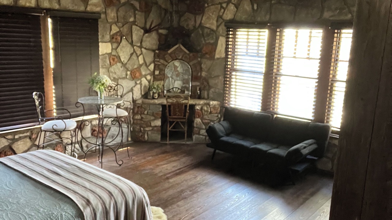 Photo of Bedroom in Mountain Home