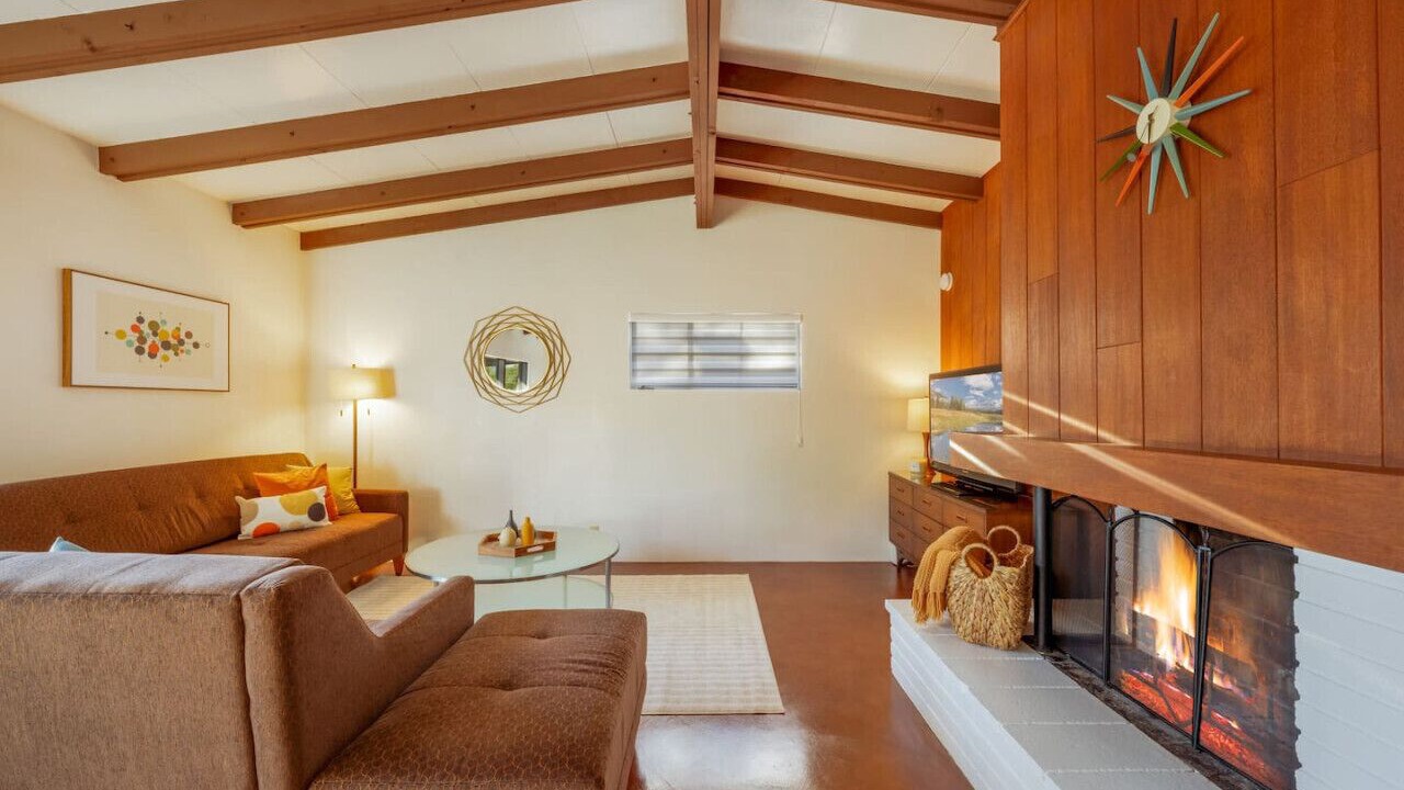 Photo of Livingroom in Mitman