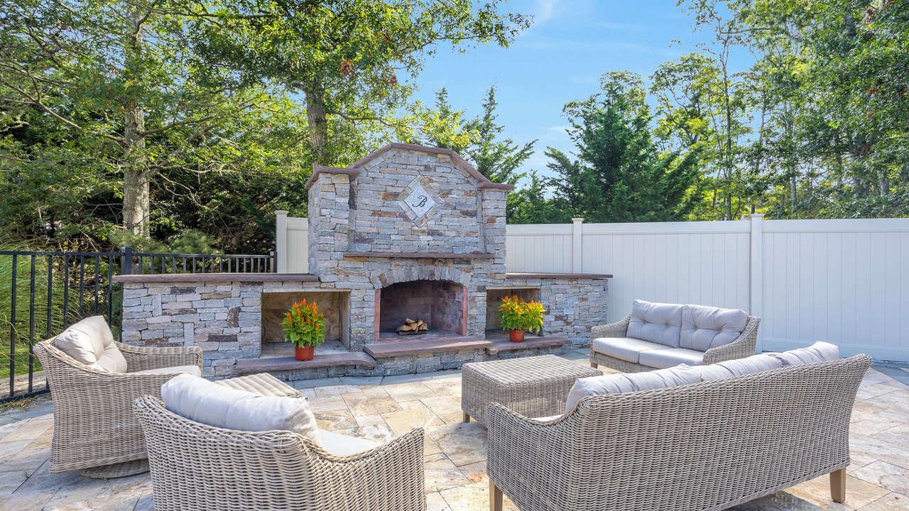 Photo of Patio Balcony in Northwest Harwich