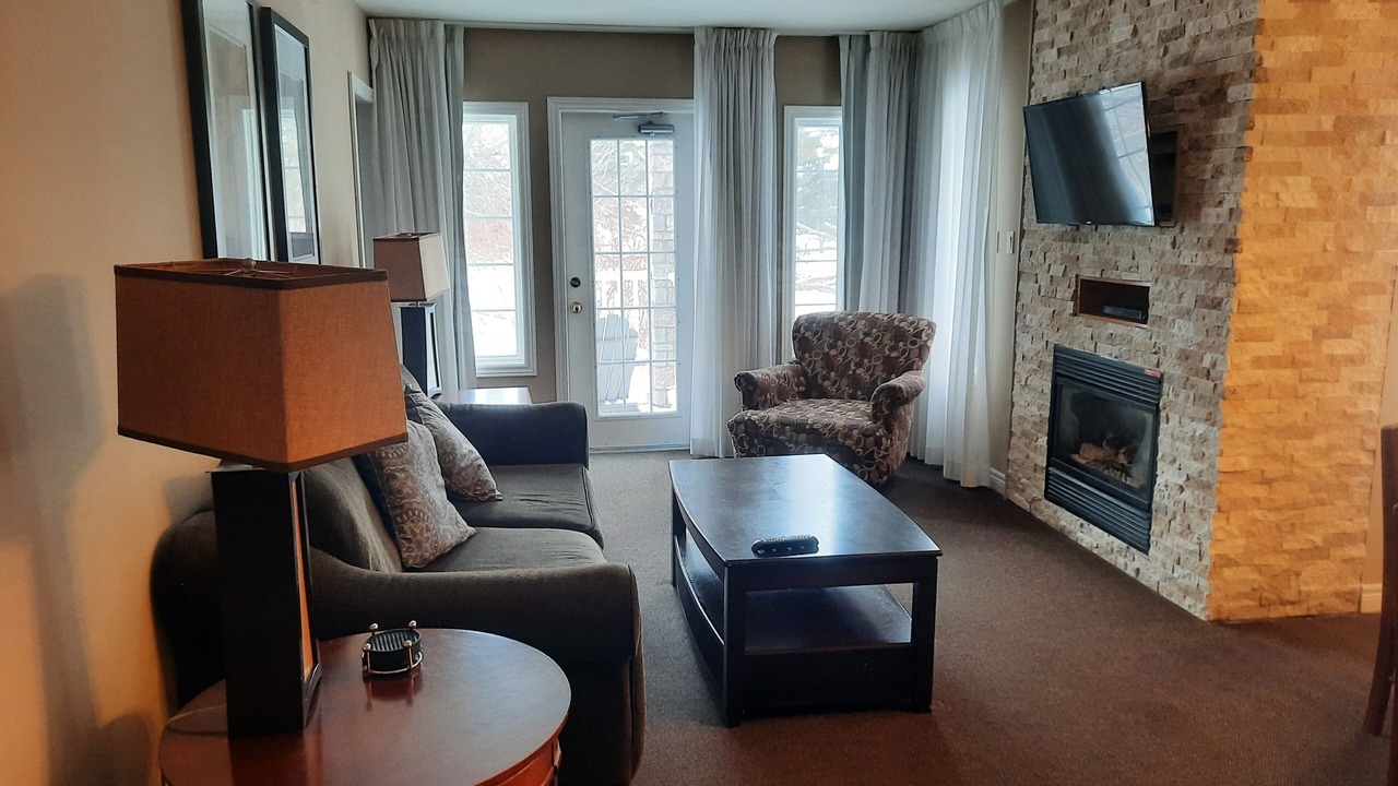 Photo of Livingroom in Oro-Medonte