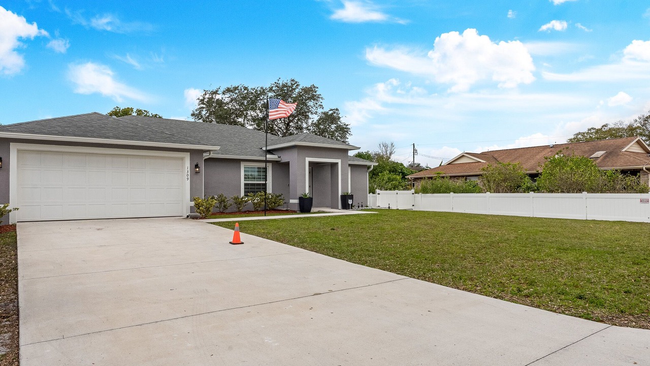 Photo of Outdoor in Deltona Lakes
