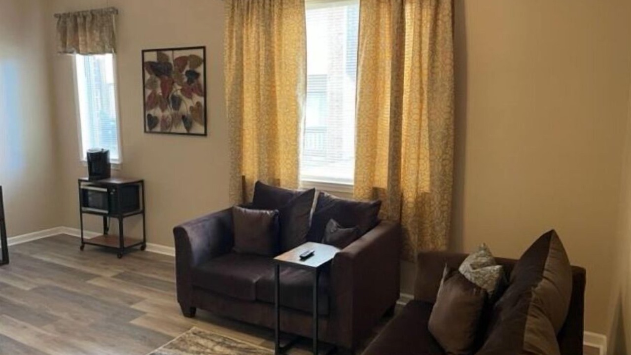 Photo of Livingroom in Coliseum Central