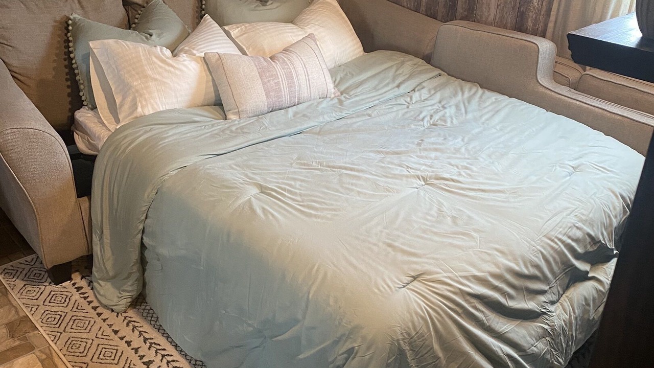 Photo of Bedroom in Hutchinson