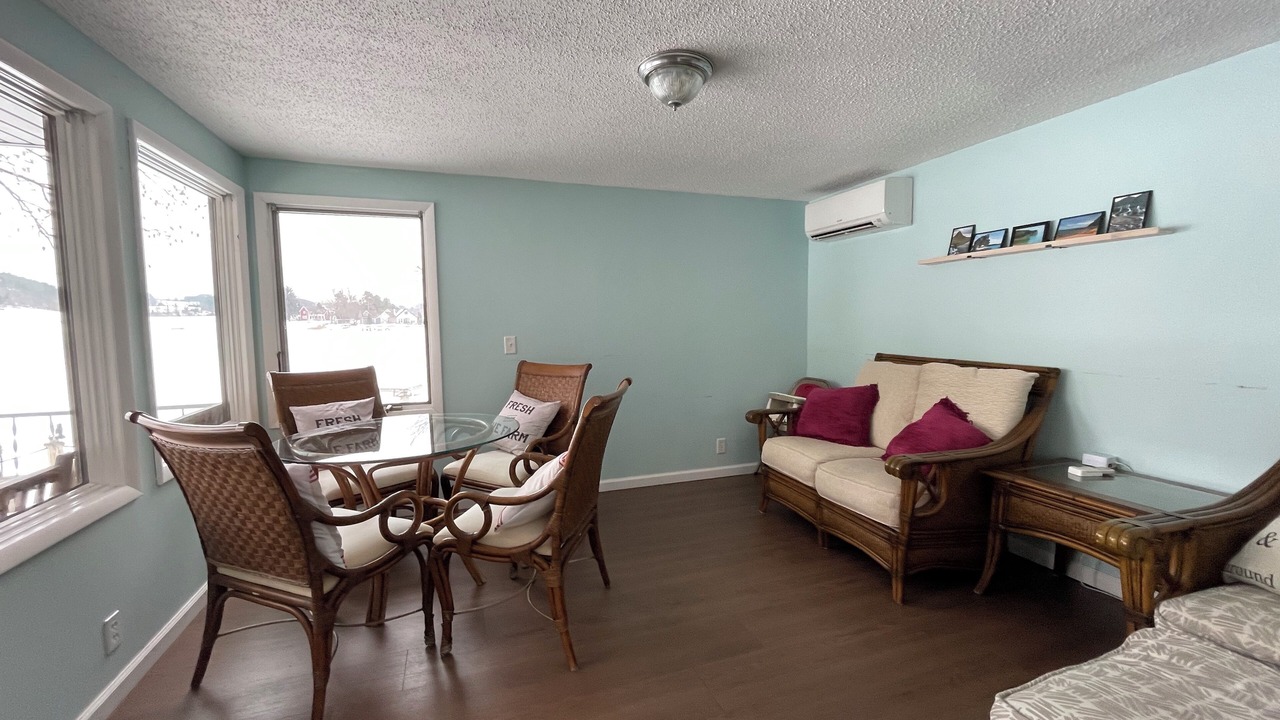 Photo of Livingroom in Cadillac