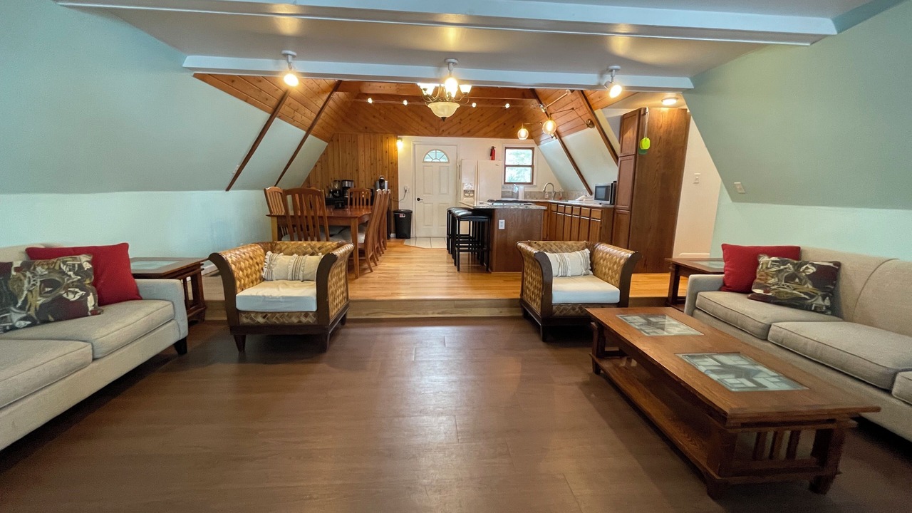 Photo of Livingroom in Cadillac